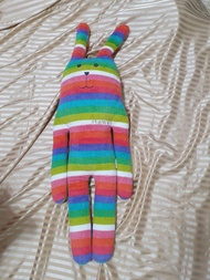 [出清] Craftholic 宇宙人 夏威夷彩虹兔大抱枕 送中型熊抱枕