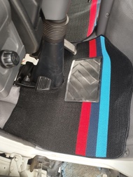 Bộ lót sàn cao su cước xe tải HYUNDAI HD250 HD270 HD320 HD1000 3 chân 4 chân chống thấm