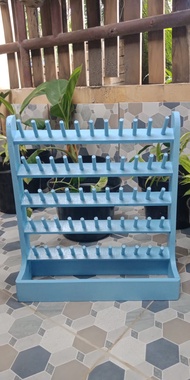 Rak Benang Jahit dari kayu menarik penuh warna BIRU 55 benang