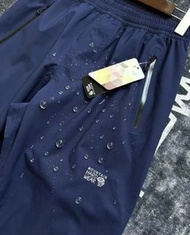 全新Mountain Hardwear Rain Pant