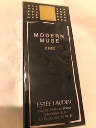 Ester Lauder  Modern Muse Chic Eau de Parfum Spray 50ml