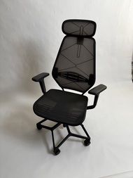 IKEA STYRSPEL電競椅/灰  (*可到辦公室自取，椅子狀態幾乎全新，輪子上有輕微塵埃，可以清水濕布自行清潔)