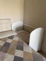 近全新 Ikea 成長型嬰兒床 床邊床 附 抽屜+ IKEA獨立彈簧嬰兒床墊 IKEA Gulliver White Cot  With Mattress 限自取板橋