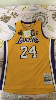 Mitchell & Ness Kobe Bryant Lakers 24 AU球衣