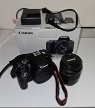 Canon  EOS 200D