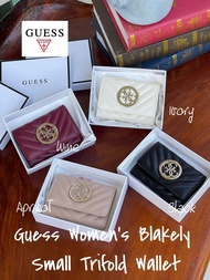 กระเป๋าสตางค์ กระเป๋าเงิน ของแท้ Guess Women's Blakely Small Trifold Wallet กระเป๋าสตางค์ทรงสั้น แบบสามพับ