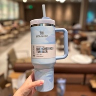 【ของแท้ 💯】แก้ว$TANLEY 40ozQUENCHER H2.0 FLOWSTATE™ TUMBLER THERMOS CUP 🚚จัดส่งที่รวดเร็ว