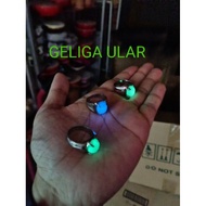 Cincin Geliga Ular Batu Fosfor Casual Ring