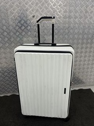 二手系列： Elle 30 吋前開蓋可擴展行李箱； Elle 30 inch expandable luggage 78 x 50 x 30cm （+ 5cm）