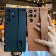 For Samsung S25 Ultra S24 Ultra 23 22 Plus The New Liquid Silicone Wrist Strap Holder Phone Case Sof