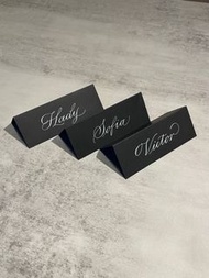 英文書法手寫婚禮宴會座位卡(黑色企款) Calligraphy Place Card