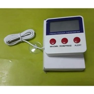 Dth 80 Digital Thermometer