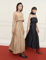 Đầm dài nâu/ đen 2 dây viền xếp ly SY STORE