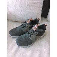 Skechers Men's Casual Shoes Two Size Different Size 9.5 & 10.5 cm