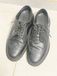 Dr. Martens Brogue 皮鞋3989