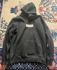 supreme  burberry hoodie sizeL