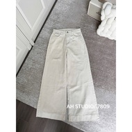 7809 Light beige flared soft jeans