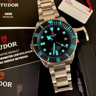 鈦合金 + 陶瓷圈係成功formula —- 99.9% 極新二手 TUDOR PELAGOS LHD 紅字 TITANIUM 行貨有AD購買正單