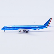 JC Wings 1: 400 Italian Airlines A350-900XWB EI-IFA Alloy Aircraft Model