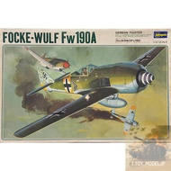 Hasegawa 1/32 Focke-Wulf Fw190A Fighter Aircraft Model World War Assembled
