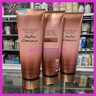 DƯỠNG THỂ NƯỚC HOA VICTORIA SECRET AMBER ROMANCE 236ML