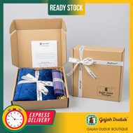📣Promo Set Gift Sejadah Gebu Biasa & Kain Pelikat Gajah Duduk Sesuai Untuk Hadiah & Gift Kepada Ters