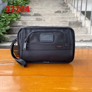 America のTUMIの TUMI/Tuming 22104DH Men's Clutch Ballistic Nylon Multifunctional Business Casual Handbag Washing Bag