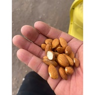 1kg Whole Almonds