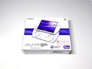 【勇者電玩屋】 PSP正日版-9.9成新極美品 PSP GO 盒裝白色款