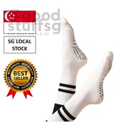 [SG FREE 🚚] Trampoline Socks Non Slip Yoga Socks with Grips Women Sticky Grippers Socks for Pilates Ballet Barre Yoga