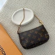 S5611-LV 原花小麻將鍊包M58009