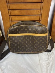 LV Monogram Reporter GM