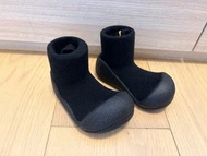 Attipas 嬰兒學步鞋 襪鞋 黑色