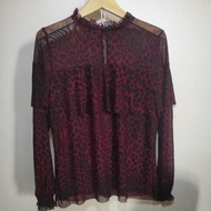 Top maroon leopard mesh