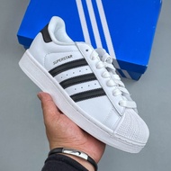 Fashion trend - Classic shell-shaped casual sports sneakers IH8659