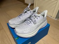 HOKA Clifton 9 女款跑鞋