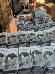 Fitbit versa 2   iOS 5 / Android 5.0 / Mac OS X 10.6 以上 AMOLED 觸控螢幕