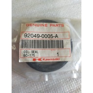 ☎▧KAWASAKI BARAKO 175 FRONT HUB OIL SEAL BRAKE SIDE  92049-0005-A