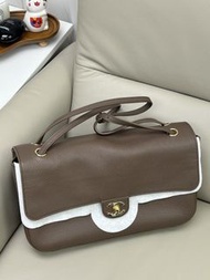 門市現貨 Chanel 26s maxi 32cm flap bag Etoupe ghw 大象灰色金扣，Chanel 超大cf 翻蓋包
