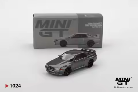 MINIGT 1024 In Stock 1:64 Nissan Skyline GTR NISMO BNR32 CRS Version Diecast Car Model Collection To