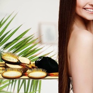 防疫治癒系極厚鍍24K金按摩髮梳 防疫抗菌 頭皮養護梳