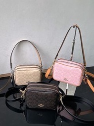 COACH  Carey系列款小號雙拉相機包 深棕 、淺卡其、櫻花粉 加寬肩帶背 可單肩可斜挎