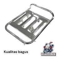 High Quality Rear Iron Cargo Seat Rack HONDA C50 C65 C70 C90 Chrome