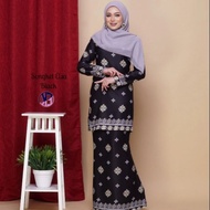 Baju kurung kain songket elsa untuk wanita moden berhari raya