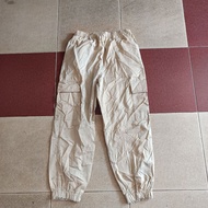 GU L cargo jogger pants. 066