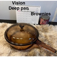 vision cookware deep pan (brownies)