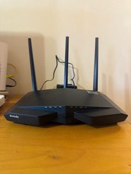 Tenda AC1900 三天線router, model: AC18