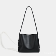 Messenger Bag Bag New Style Eight-Pack Hundred-Capacity Early Feeling Large Handle Shoulder High-End