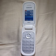 2013年Samsung E1272 白色摺疊式功能手機2G 雙卡雙待 (DUOS) 手機
