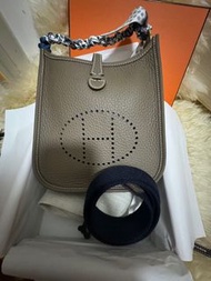 全新 Hermes Mini Evelyne Stamp W (大象灰）